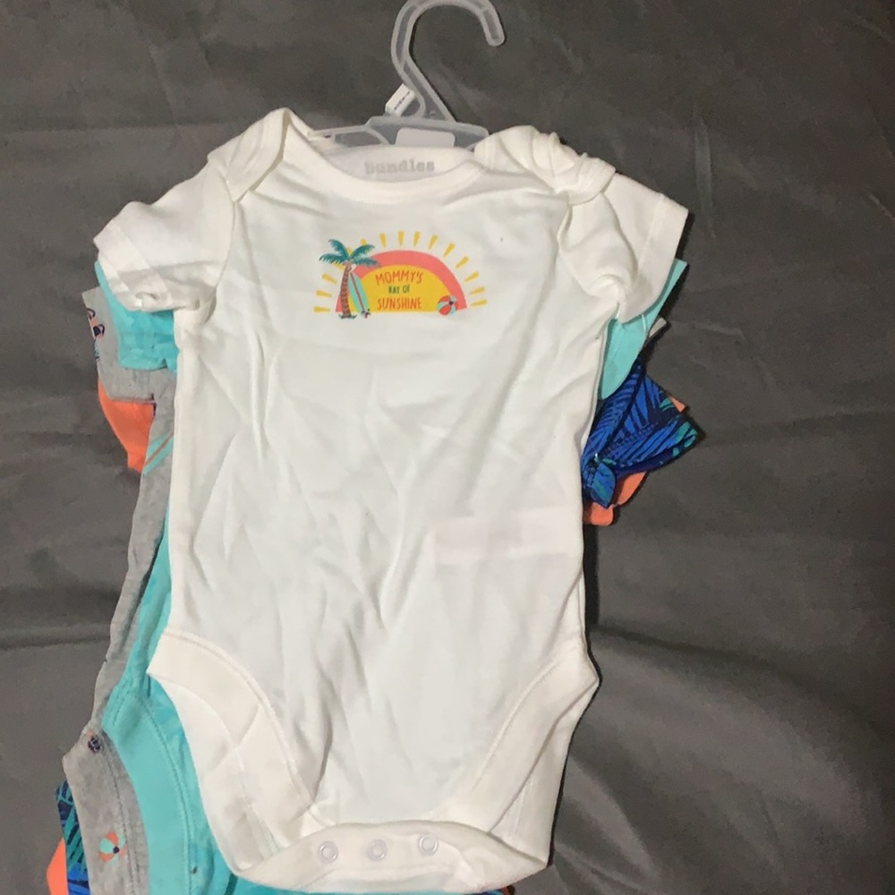 BRAND NEW 💥Baby Onesies brand new never used 5 pack - Picture 5 of 5
